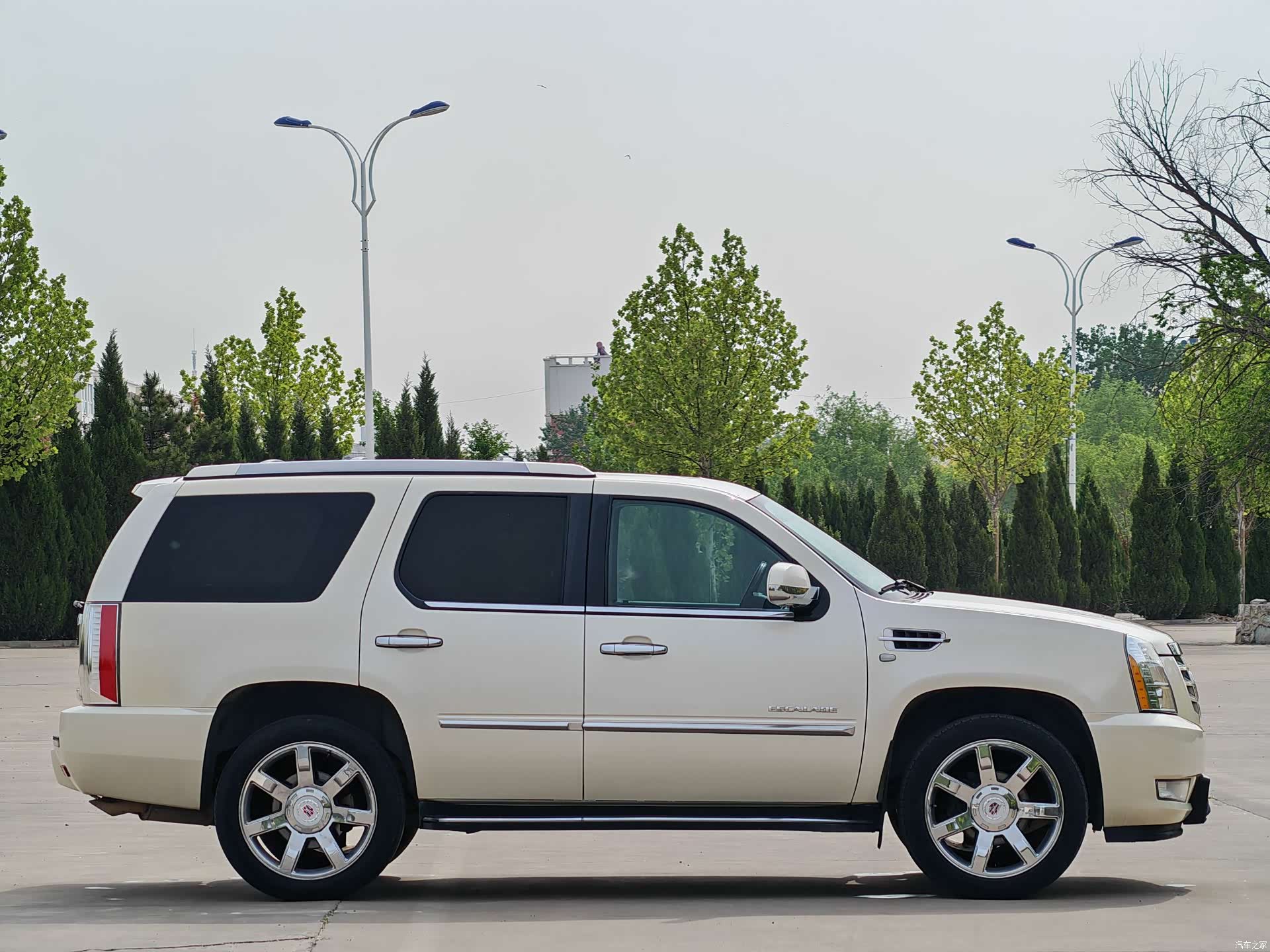 Cadillac Escalade, 2007 7