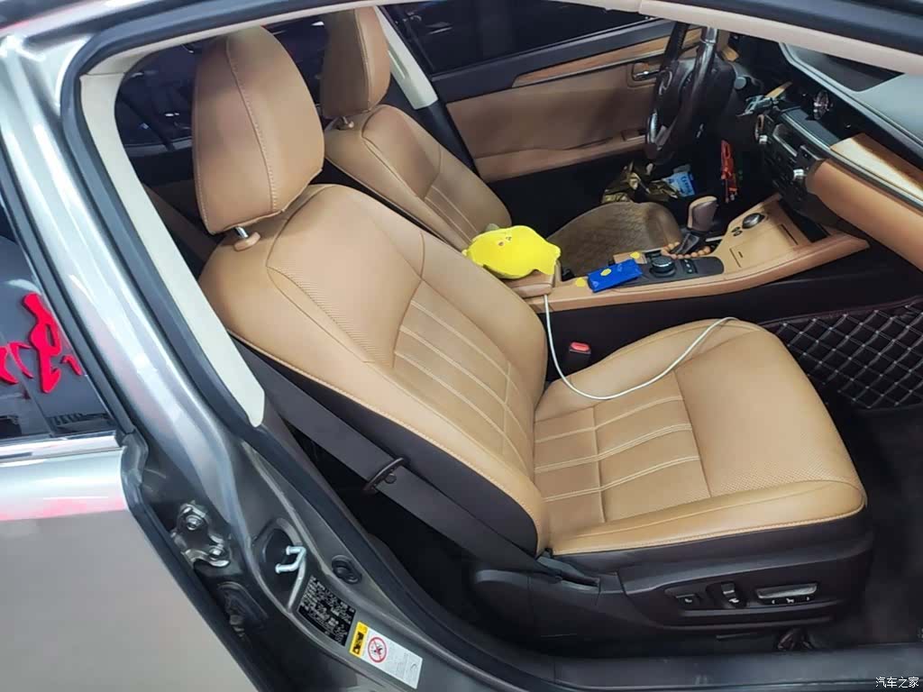 Lexus ES, 2018 25