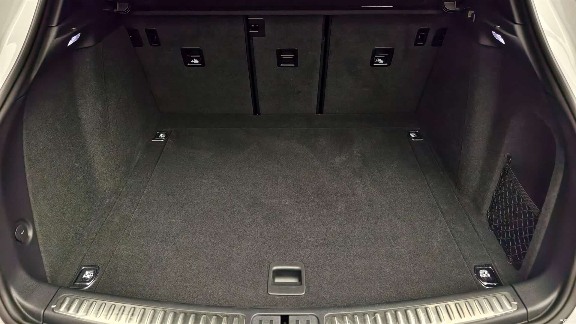 Macan Macan, 2020 14