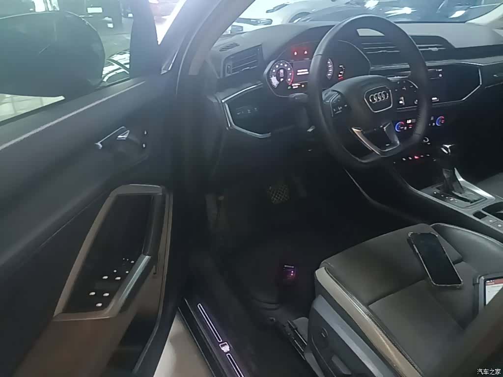 Audi Q3, 2021 16