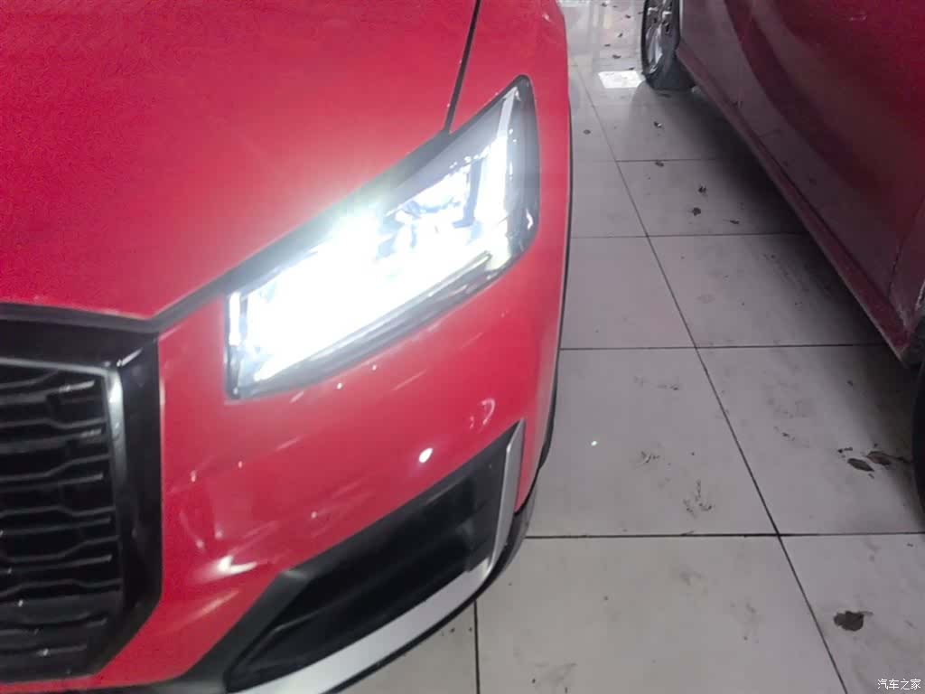 Audi Q2L, 2019 24