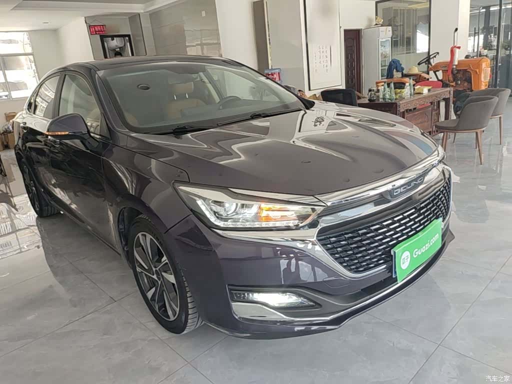 BAIC U7, 2019 4