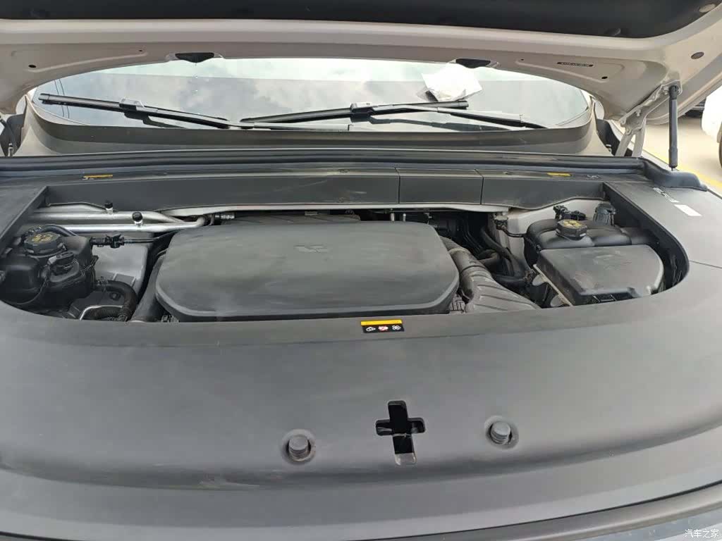 Li Auto L6, 2025 2
