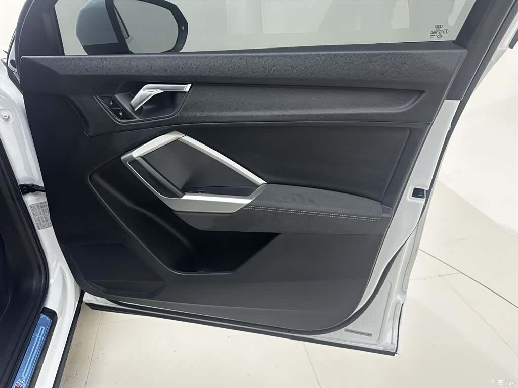 Audi Q3, 2022 7