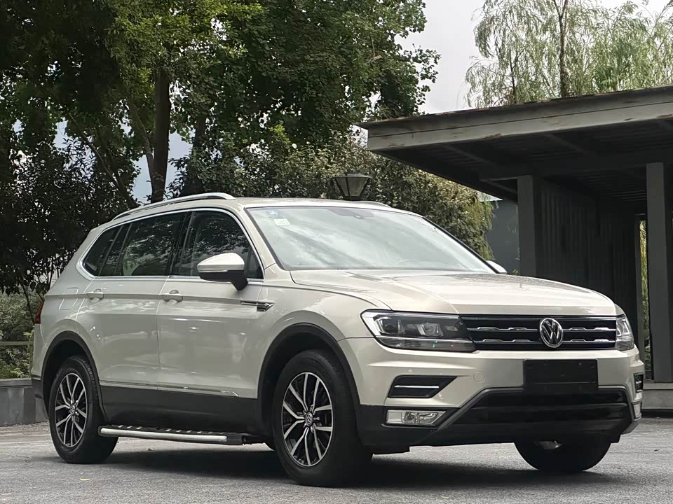 Volkswagen Tiguan L