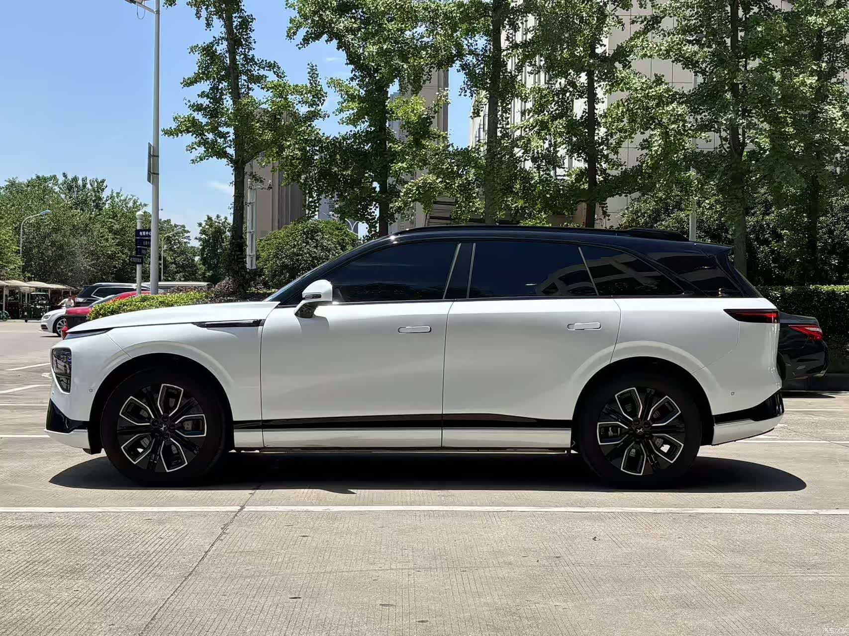 Xpeng G9, 2025 7