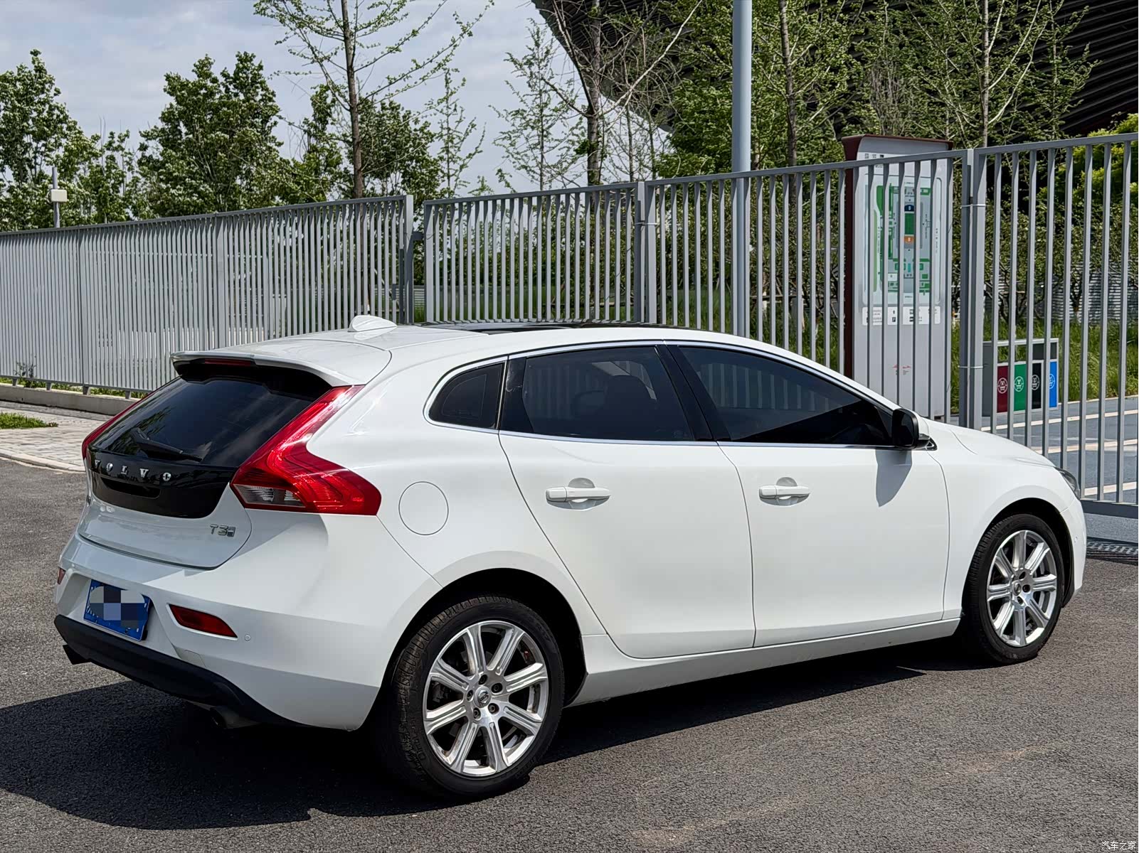 Volvo V40, 2017 все фото