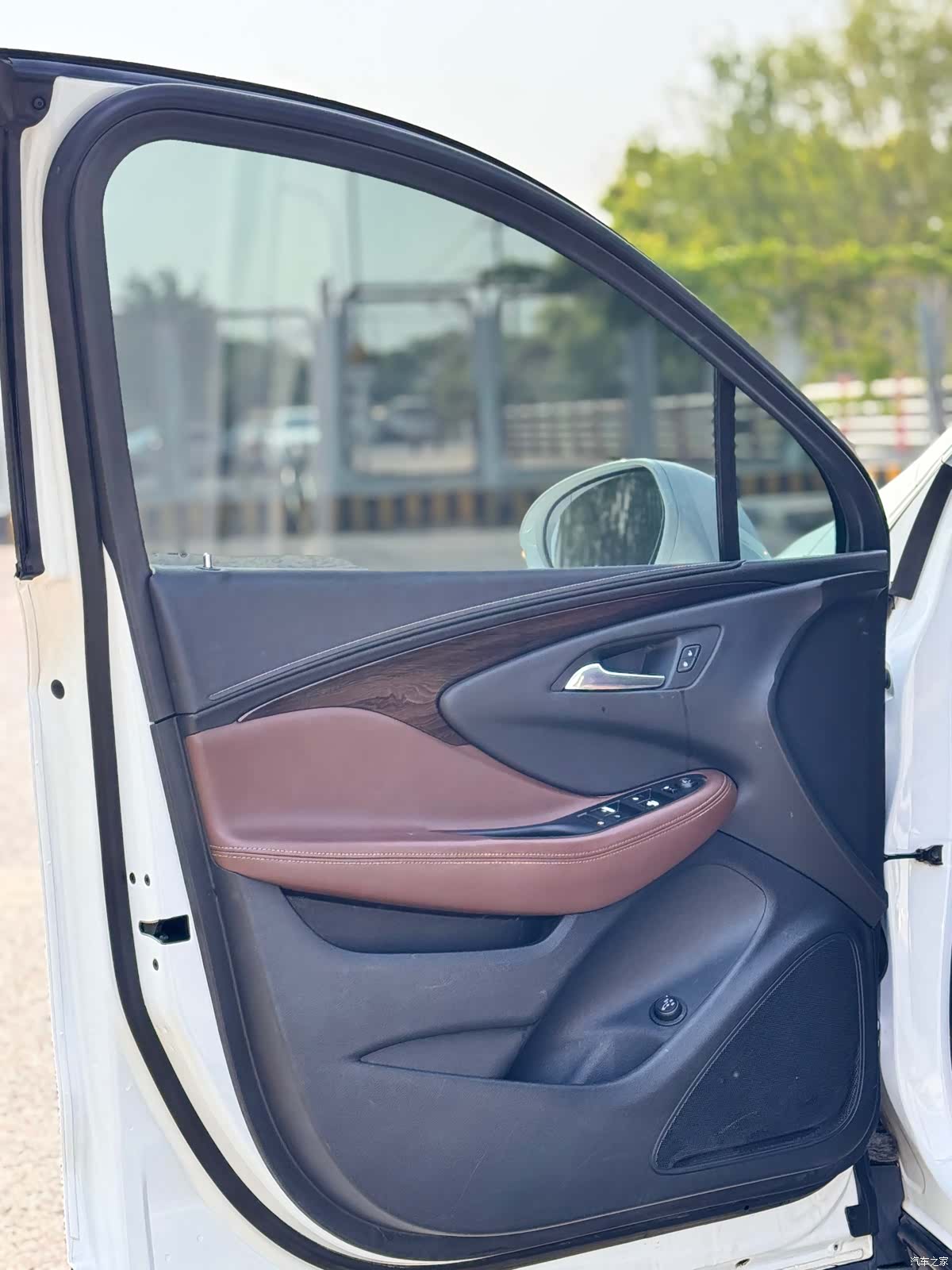 Buick Envision Plus, 2017 все фото