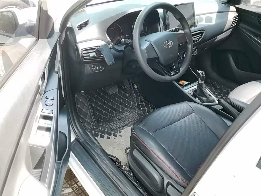 Hyundai Yuedong