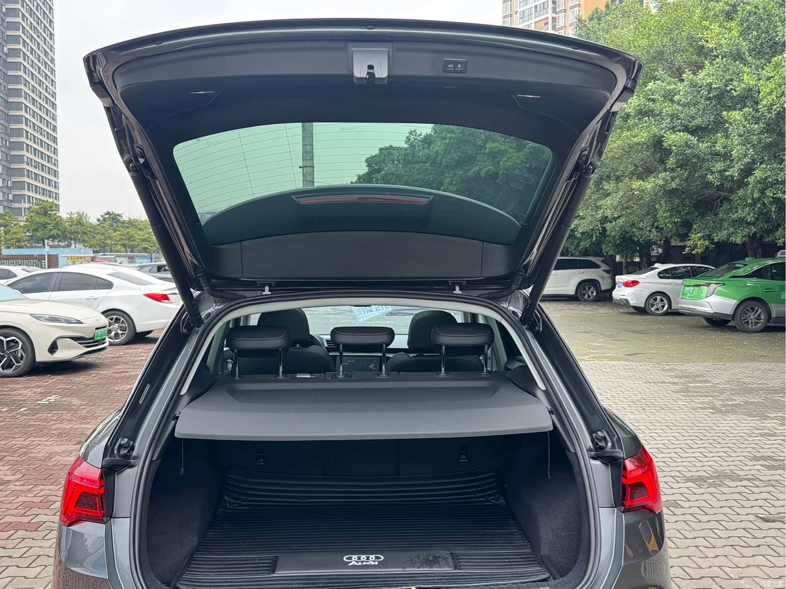 Audi Q3, 2021 9