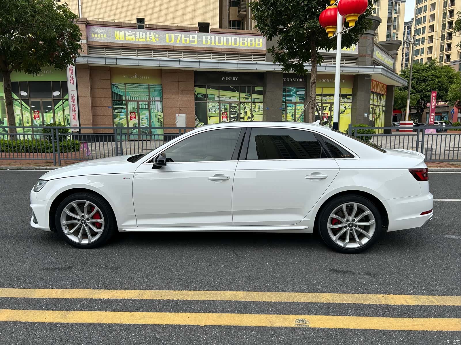 Audi A4L, 2019 9