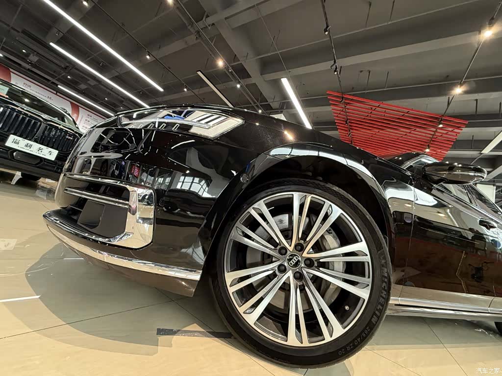 Audi A8L, 2022 8