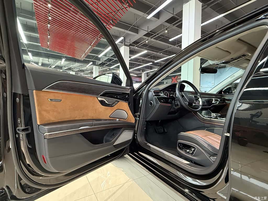 Audi A8L, 2022 31