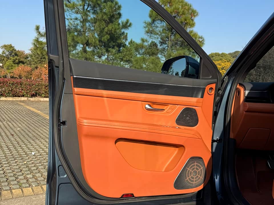 AITO Ask the world M7