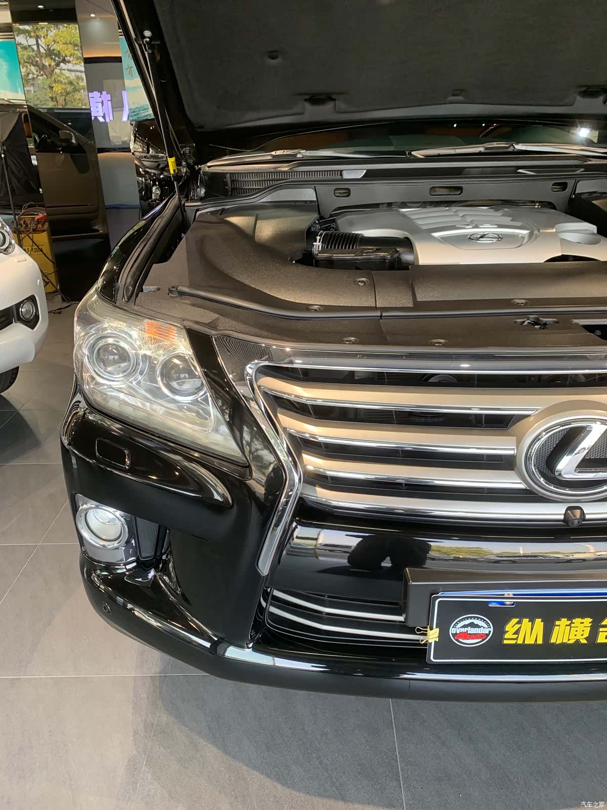 Lexus LX, 2013 20