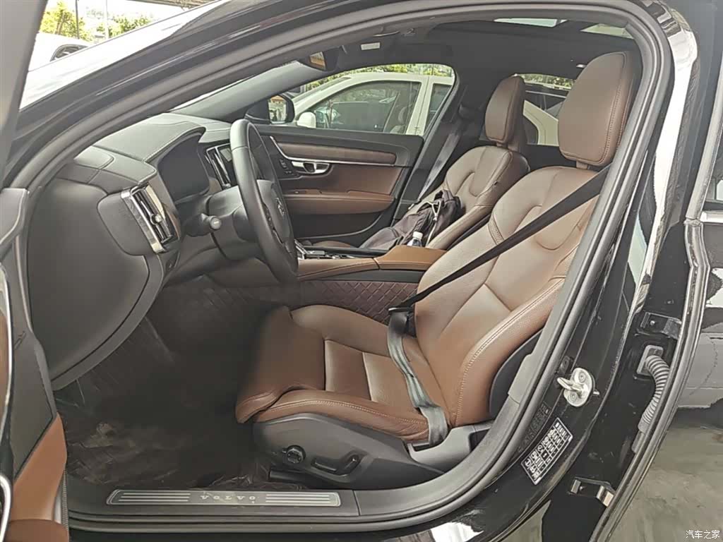 Volvo S90, 2023 11