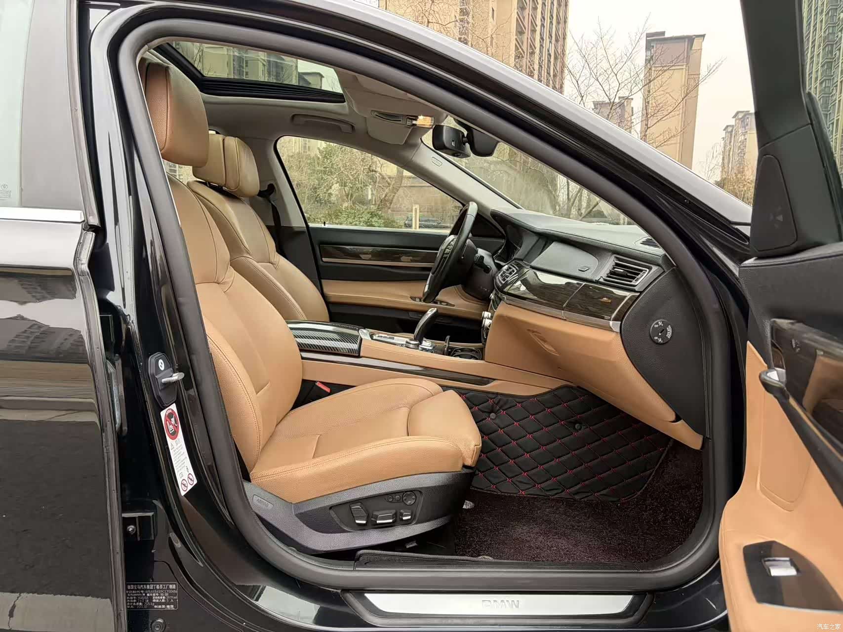 BMW 7 Series, 2011 7
