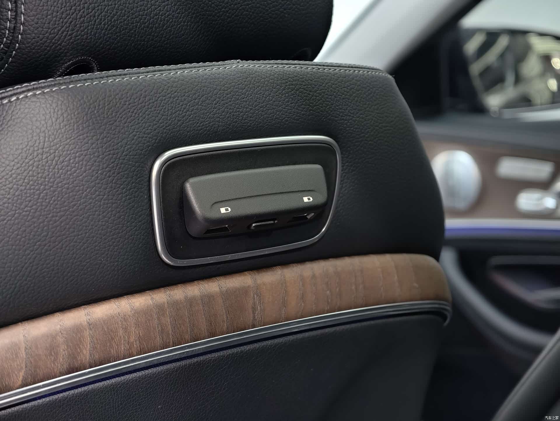Mercedes-Benz E-Class, 2019 37