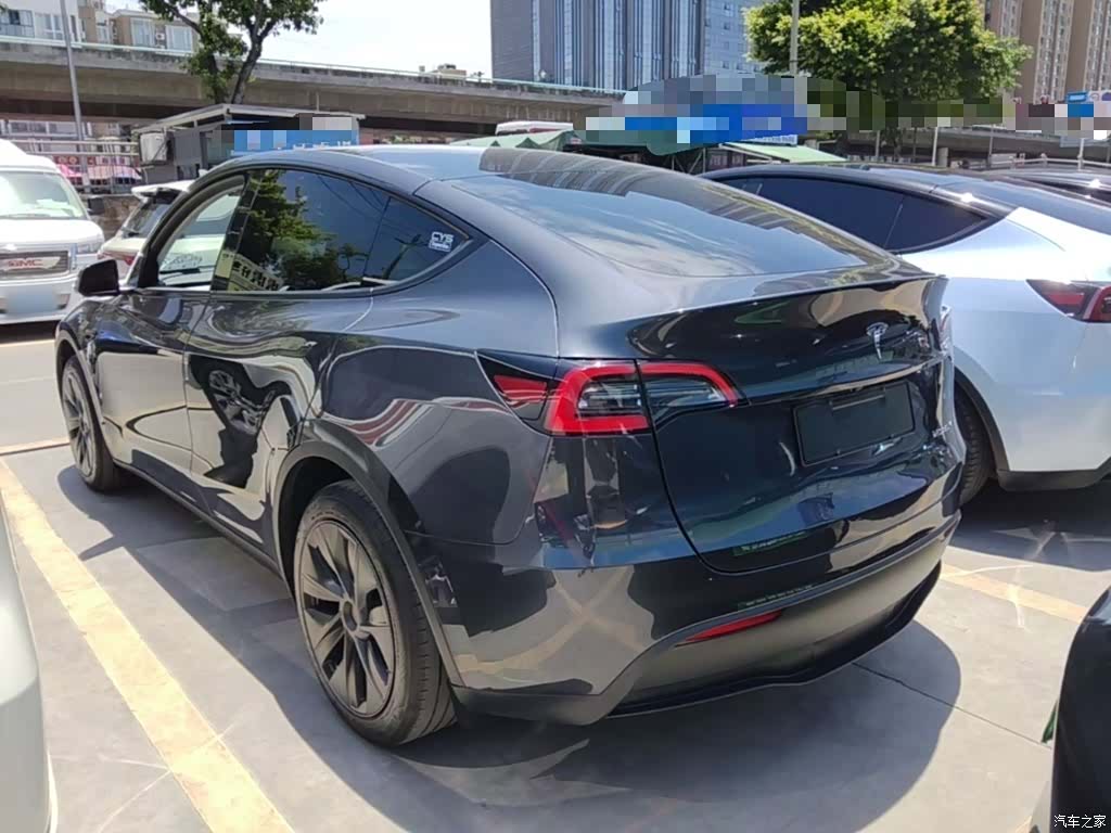 Tesla Model Y, 2024 все фото