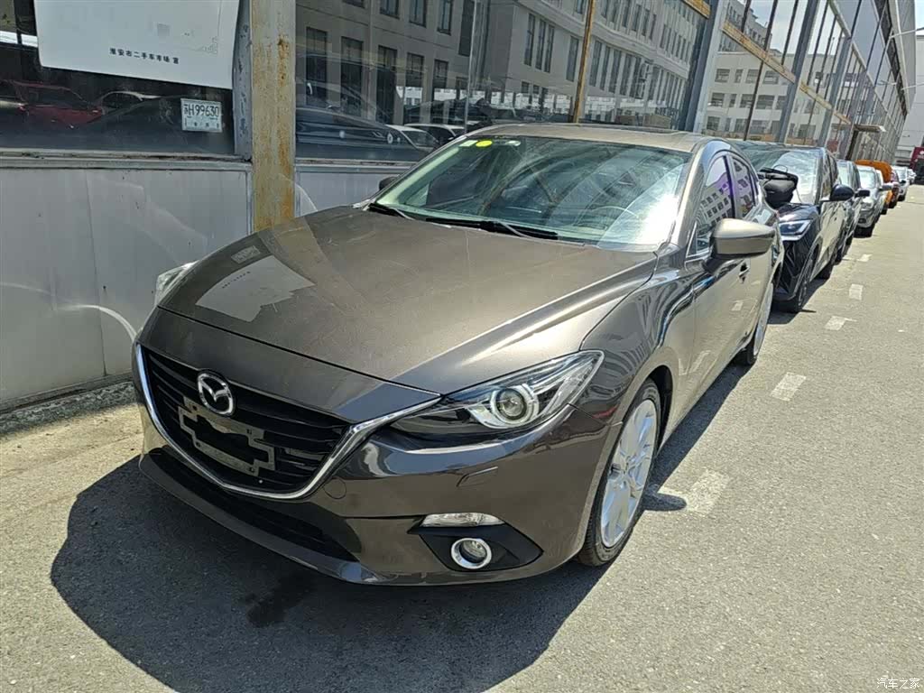 Mazda Mazda3, 2015 1