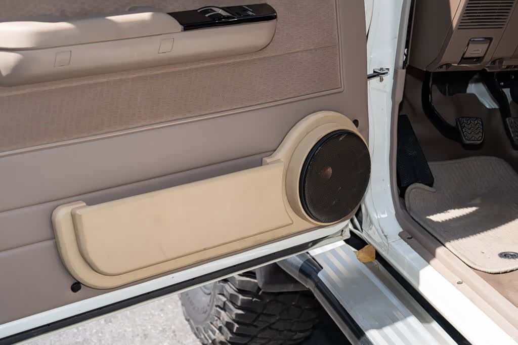Toyota Land Cruiser, 2024 11