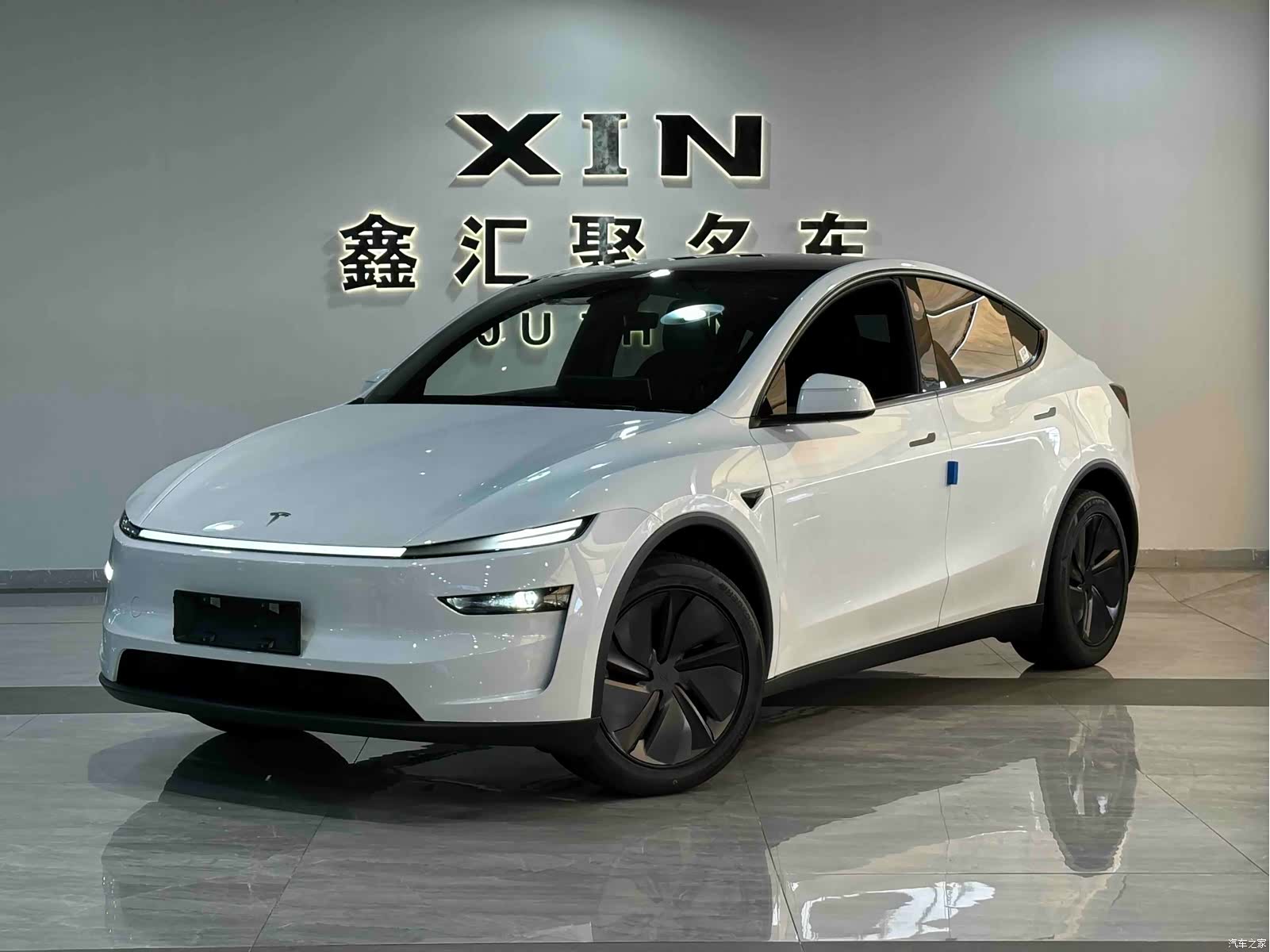Tesla Model Y, 2026 3