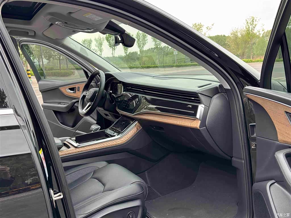 Audi Q7, 2023 8