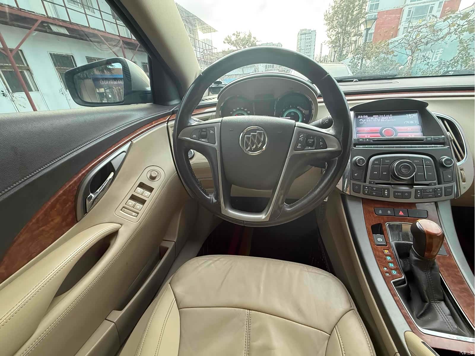 Buick LaCrosse, 2012 9