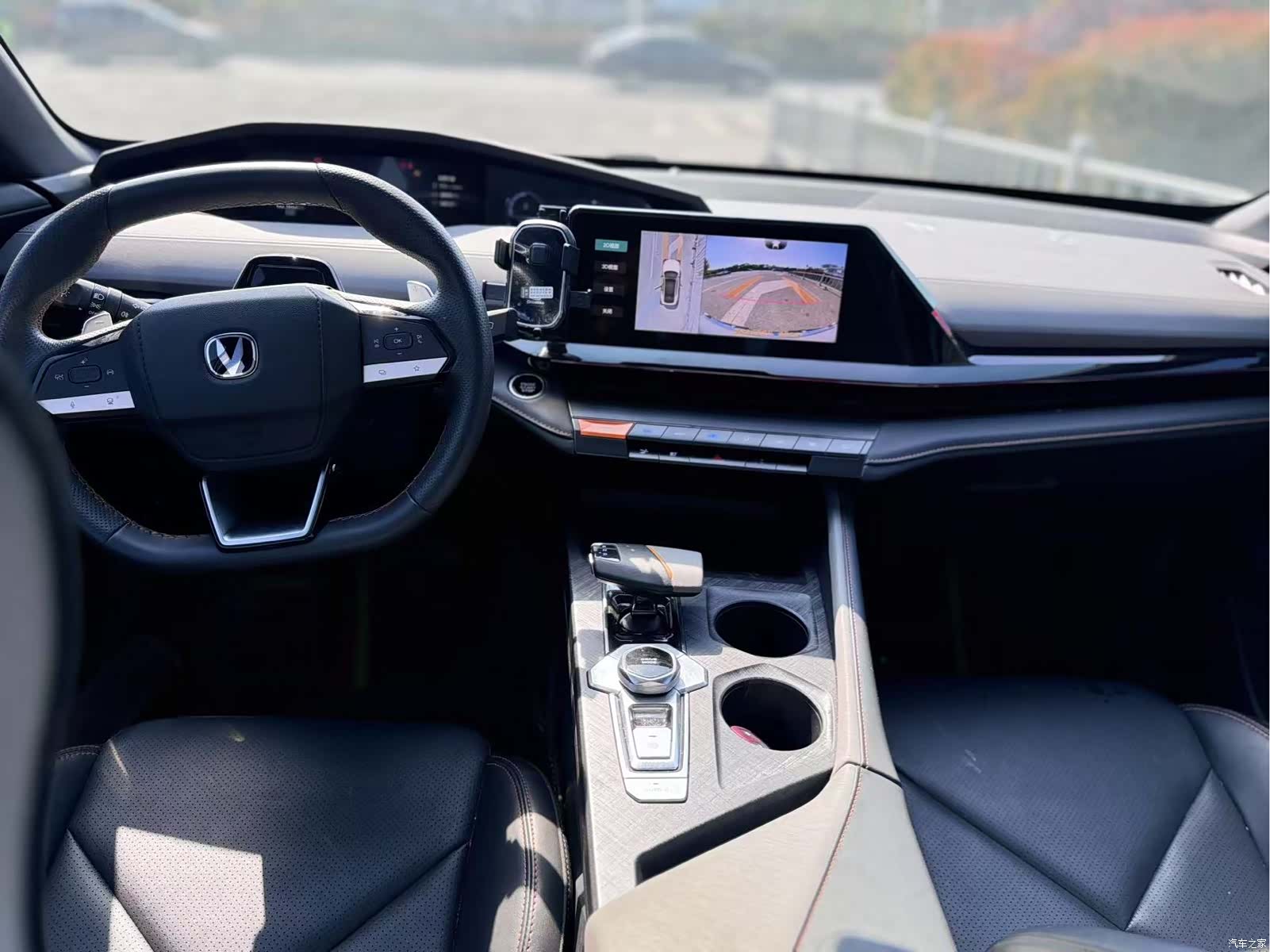 Changan UNI-V, 2022 9