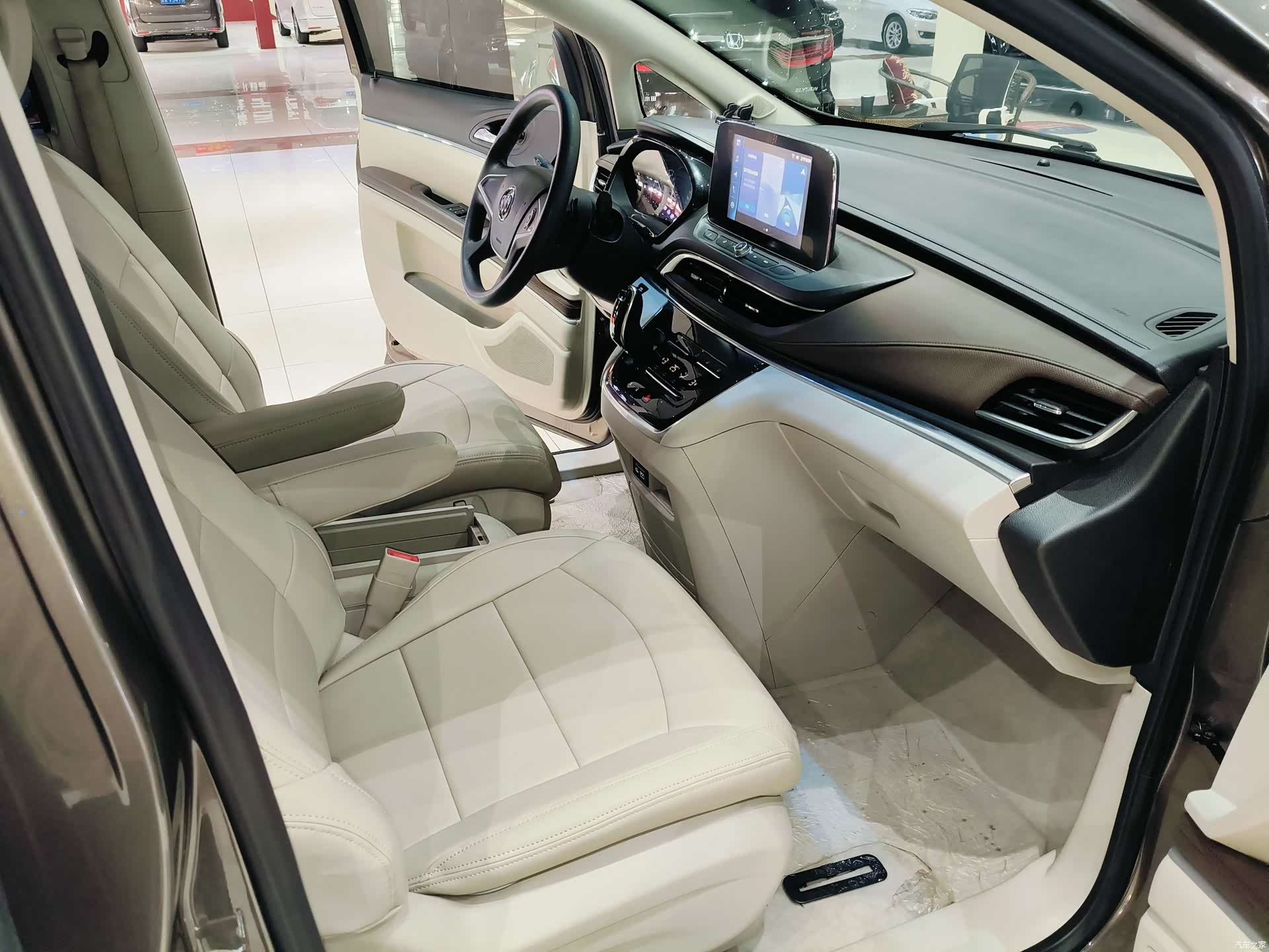 Buick GL8, 2022 14