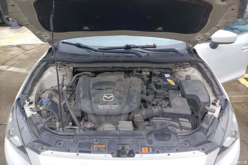 Mazda Mazda3, 2016 10