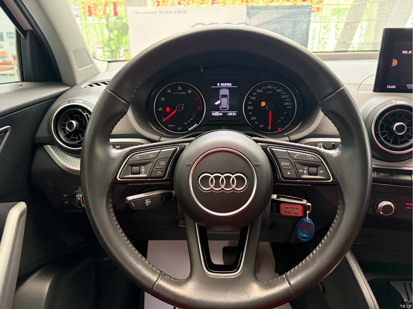 Audi Q2L, 2021 12