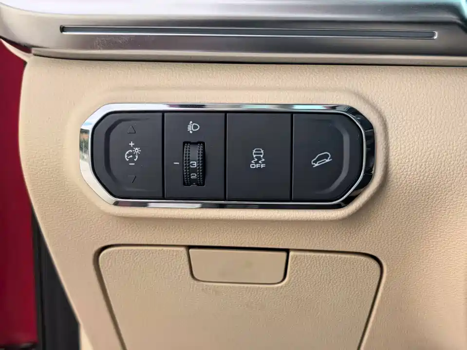 Great Wall Mountain and sea cannon