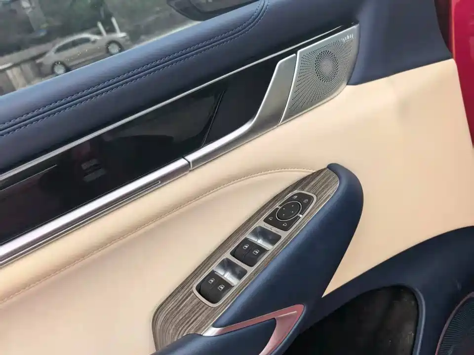 Great Wall Mountain and sea cannon