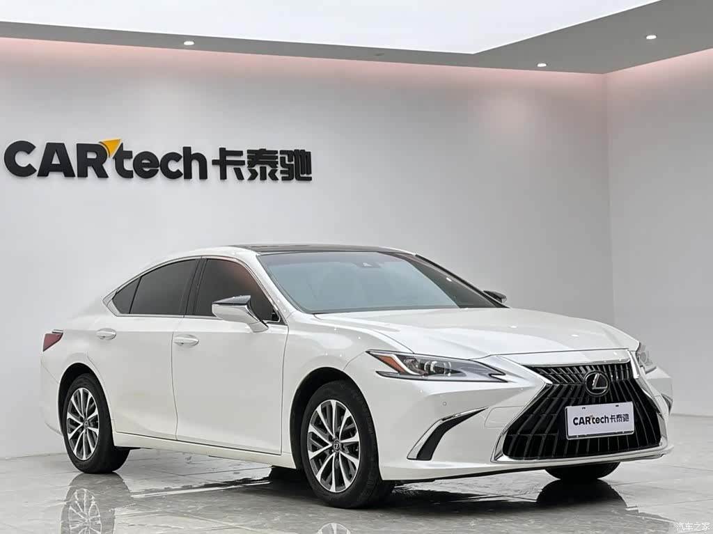 Lexus ES, 2022 6