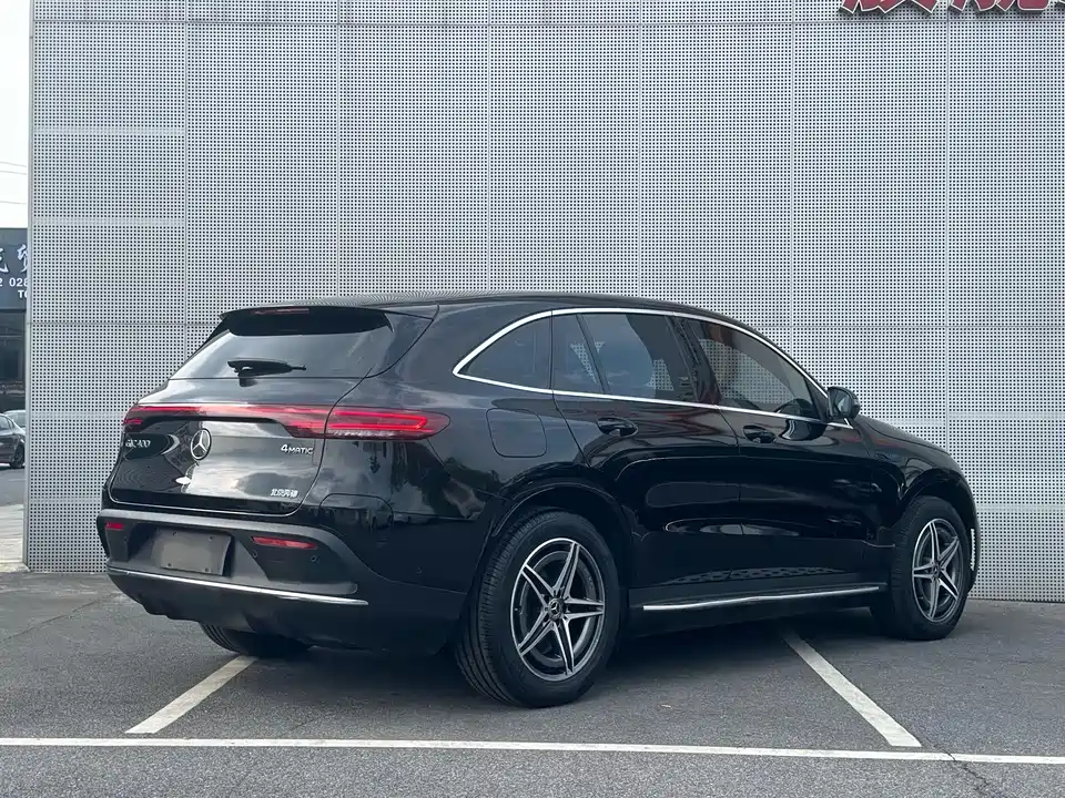 Mercedes-Benz EQC Mercedes-Benz EQC