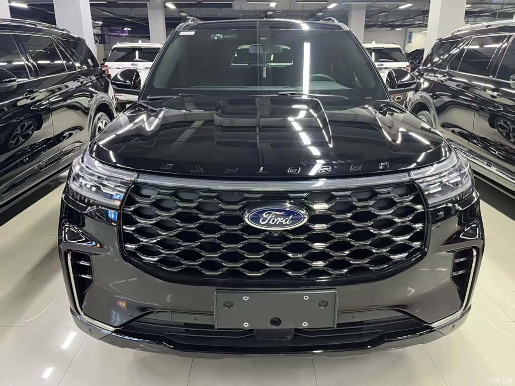Ford Explorer, 2023 7