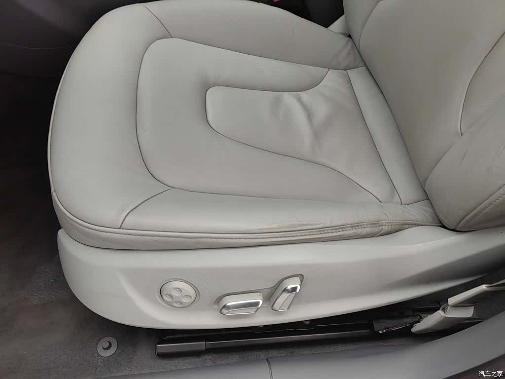 Audi A4L, 2013 20
