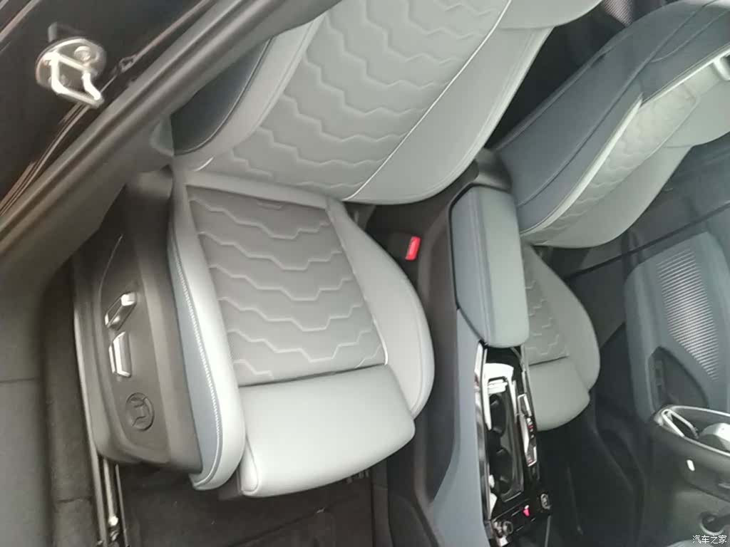 Audi e-tron, 2025 25