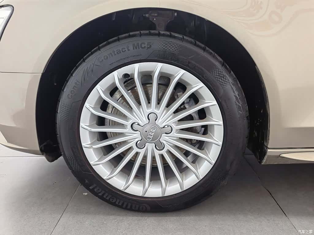 Audi A4L, 2013 17