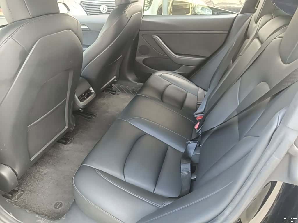Tesla Model 3, 2021 17