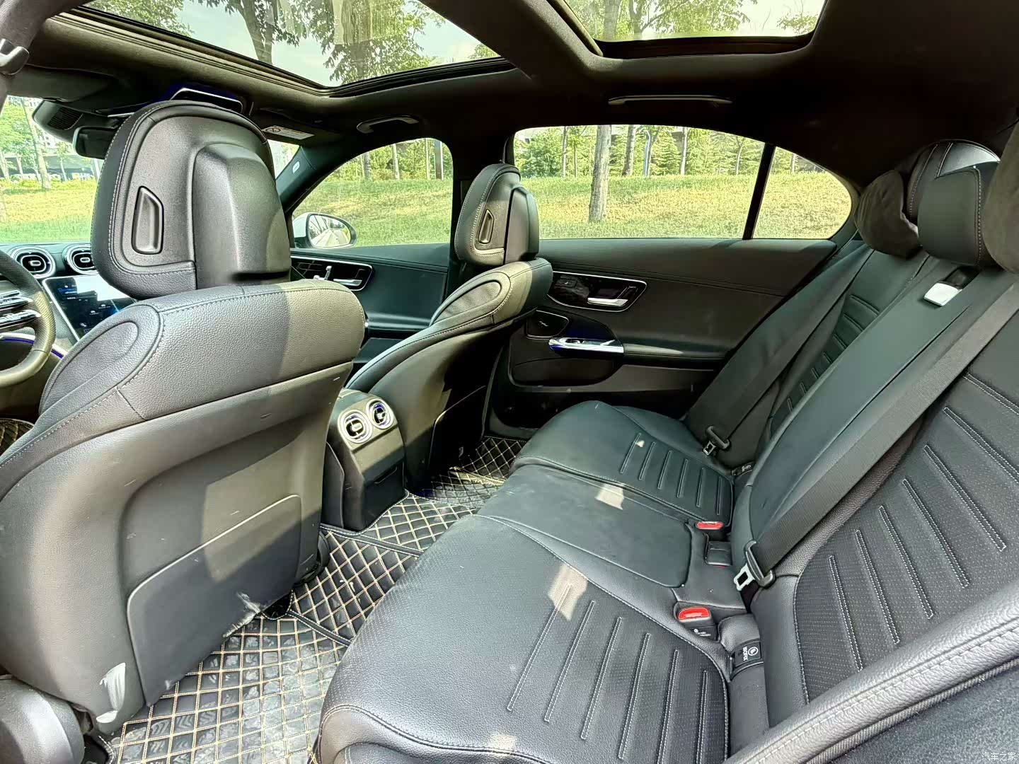 Mercedes-Benz C-Class, 2025 6