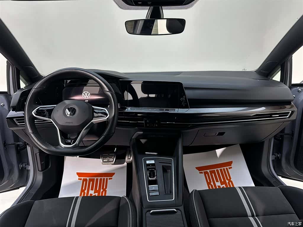Volkswagen Golf, 2022 14