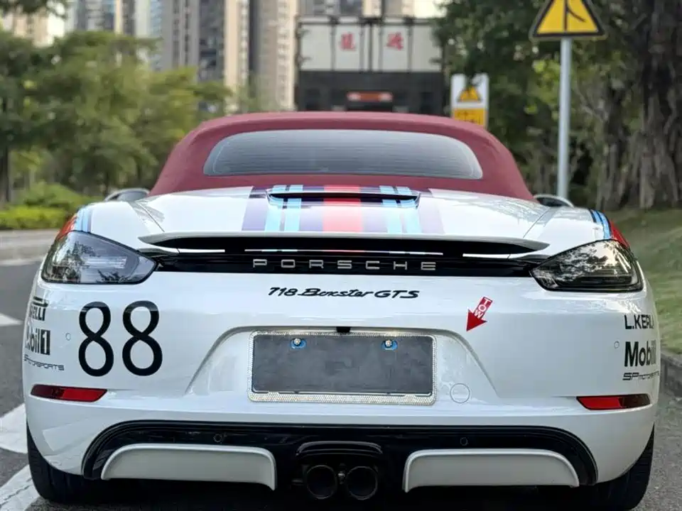 Porsche 718