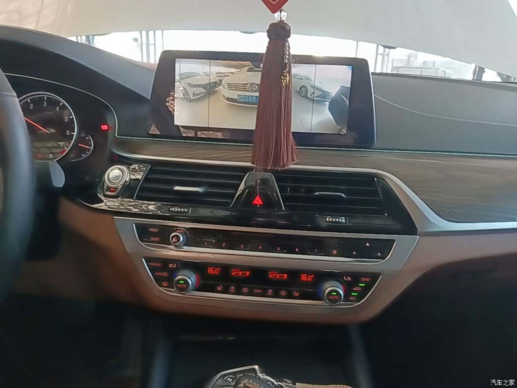 BMW 5 Series, 2018 13