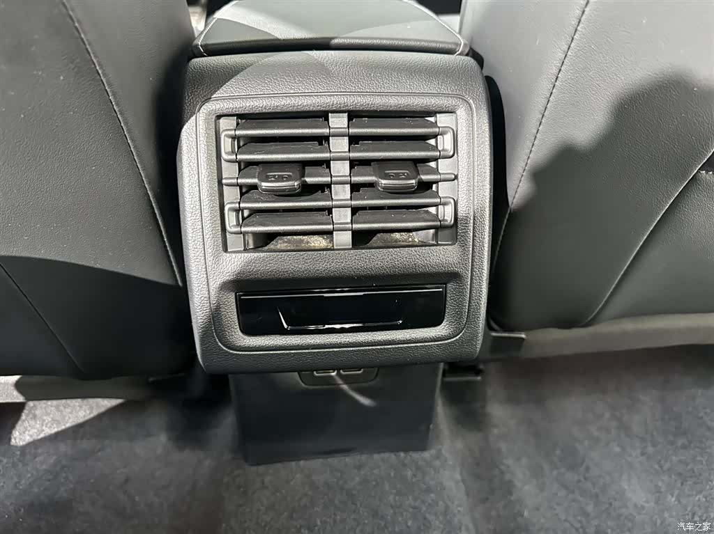 Volkswagen Golf, 2022 27