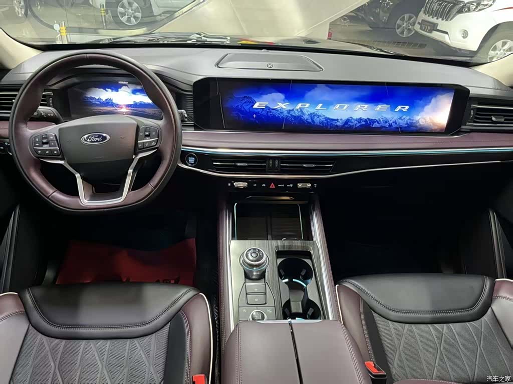 Ford Explorer, 2023 11