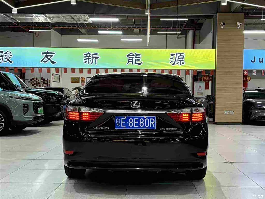 Lexus ES, 2015 6