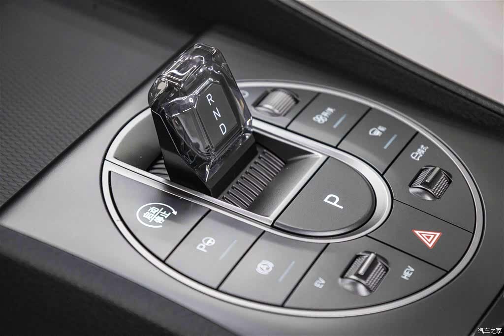 BYD Seal, 2025 23