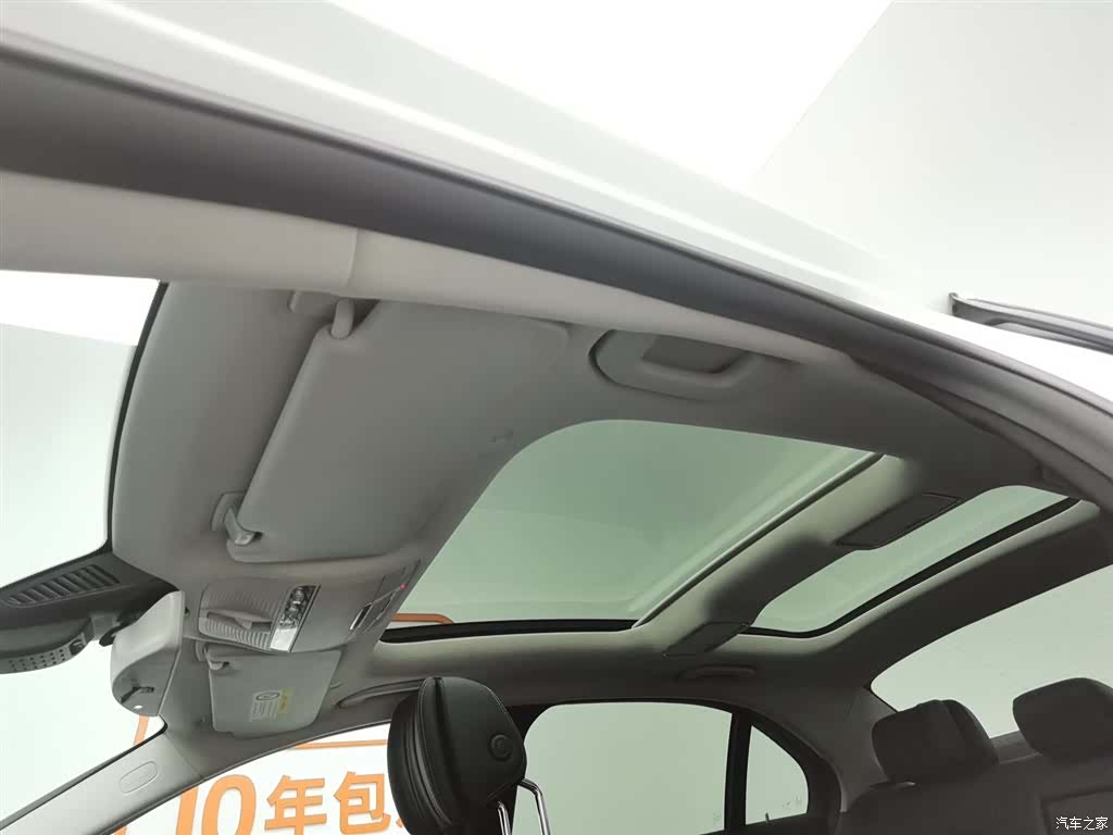 Mercedes-Benz C-Class, 2018 14